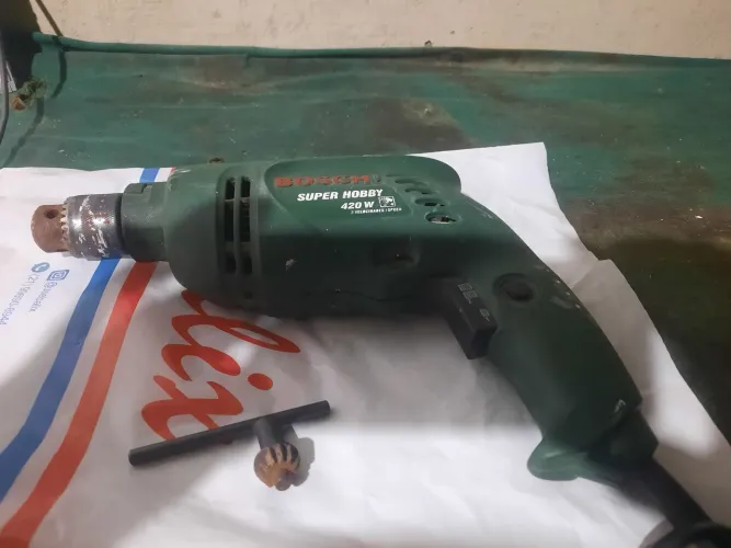 Furadeira bosch 