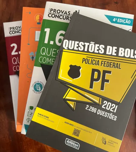 Livros de Estudos Concurso Carreiras Policiais