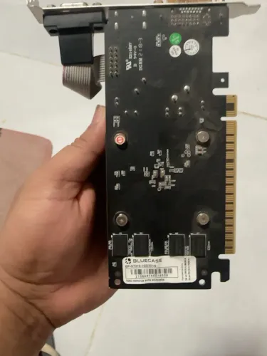 Placa de Vídeo Bluecase GT 210 1GB DDR3