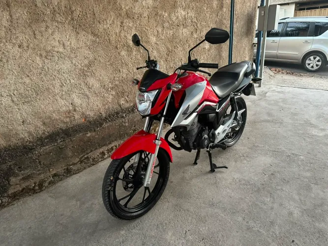 Titan 160 Ed. Especial 40 Anos
