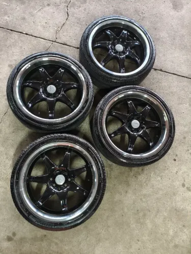 Rodas aro 17 VW GM Renault Nissan com pneus