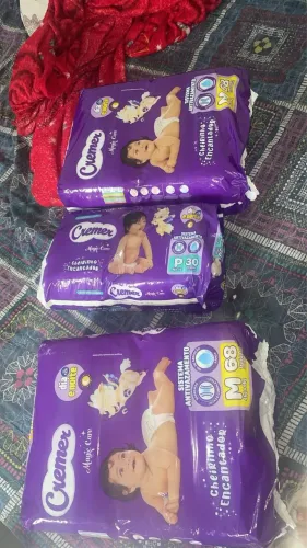 Vendo três pacote de fralda fechado, Cremer 