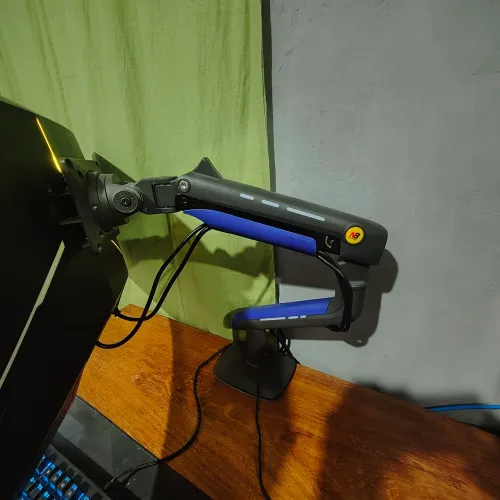 Braço articulado monitor 32" a 60"