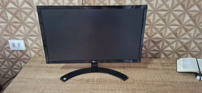Monitor LG 22