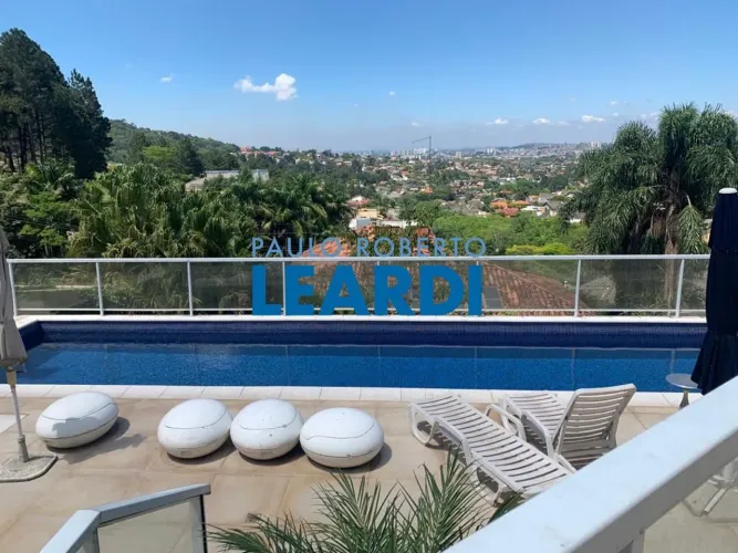CASA EM CONDOMÍNIO - ALPHAVILLE - SP