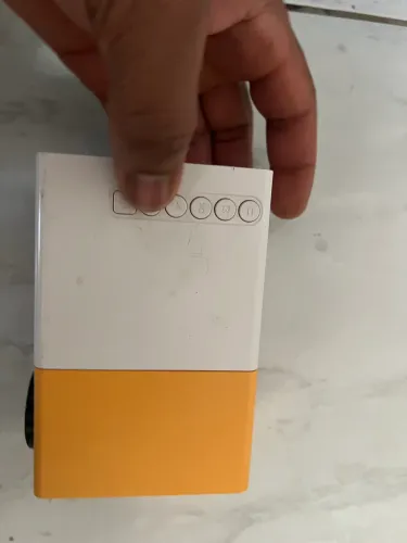Mini projetor YG300 