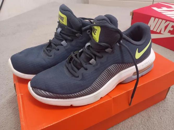 Tênis Nike