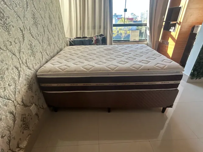 Vendo cama box casal 900