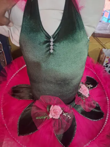 Bailarina roupa para criança pequena
