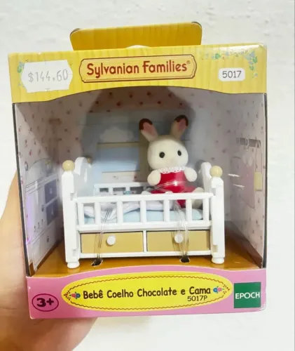 (Novo/Lacrado) Sylvanian Families Bebê Coelho Chocolate e Cama