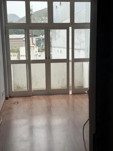 Sala comercial para locação - Edifício Central (16 de Março, Centro)