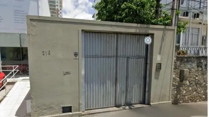 Leilão - Casa - De R$400.000,00 Por R$200.000,00