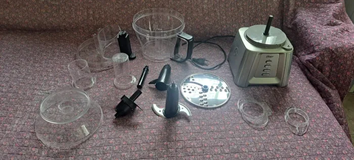Multiprovessador de alimentos da Oster 7x1