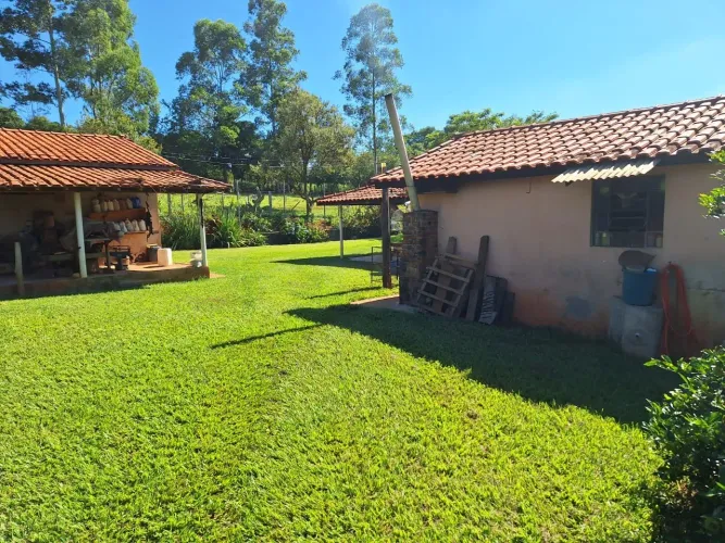 Sitio em cesario langer 34.000m2 Casa 3 dormitório Cozinha com fogão a lenha Cercada de al