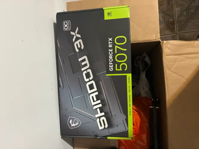 RTX5070 12GB MSI Shadow 3X