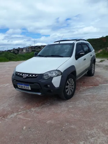 Fiat Palio Weekend Adventure Locker 1.8 Flex 2015