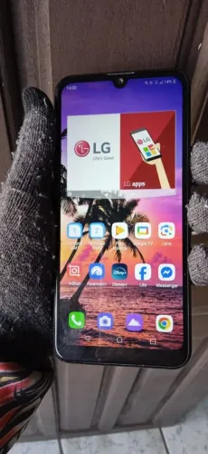 Celular LG K40S em bom estado