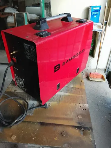 Maquina de solda bombozzi