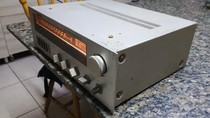Receiver Gradiente Model 1060