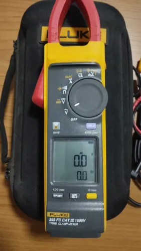 Alicate amperímetro Fluke FC 393 industrial true-rms CAT III