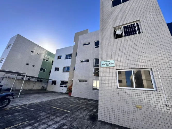 REPASSE no Novo Geisel! Com suite! Primeiro andar!