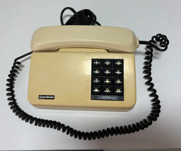 Telefone antigo