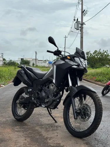 Honda Sahara 300 2025 - Pronta para rodar!