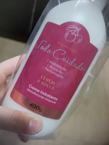 Creme hidratante abelha rainha cereja e avelã