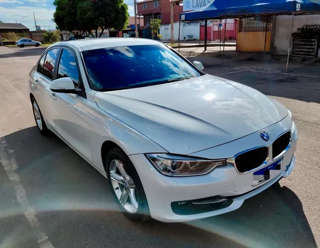 BMW 320I A 2.0 Turbo/activeflex 16V 184cv 4P 2015