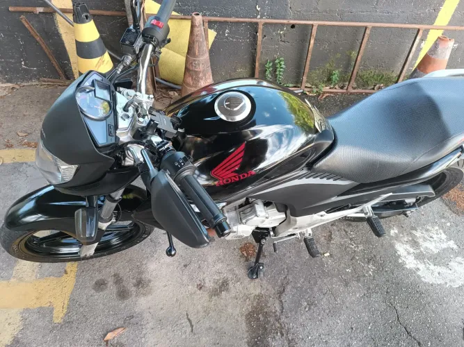 Vendo cb 300