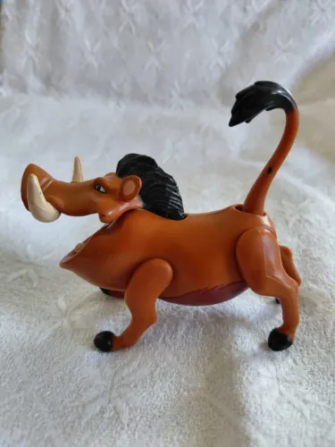Figura articulada do Pumba, personagem do clássico "O Rei Leão" da Disney.