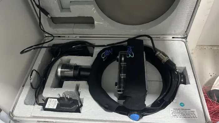 Fotóforo marca Aga3, com luz e kit de 4 lentes LED Zoom