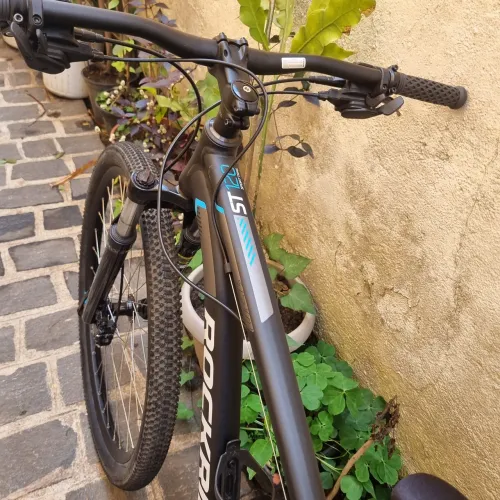 Bicicleta aro 29 - St 120 sportrail rockrider 21 marcha, decathlon semi nova. Pouco uso.
