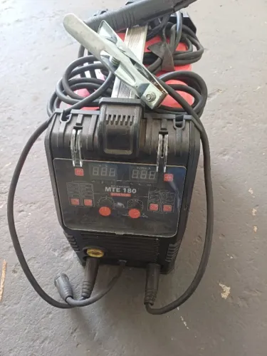 MÁQUINA DE SOLDA INVERSORA MULTIPROCESSO TEM 180 - BAMBOZZI BIVOLT