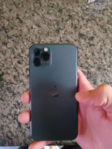 Vendo ou troco iPhone 11 pro 