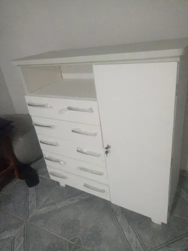 Cômoda de Madeira