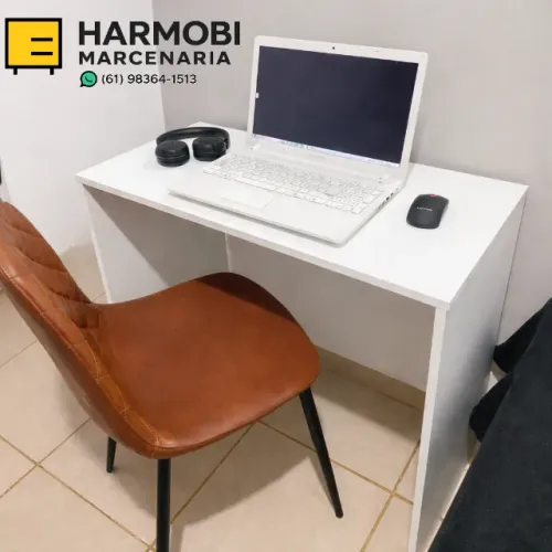 Escrivaninha Branca Compacta para Estudos Concursos e Home Office