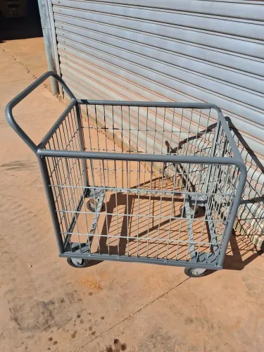 Carrinho de serviço
