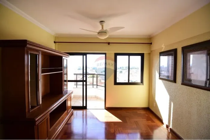 Apartamento à venda 3 dormitórios no Condomínio Maison Marseille no bairro Santa Cruz