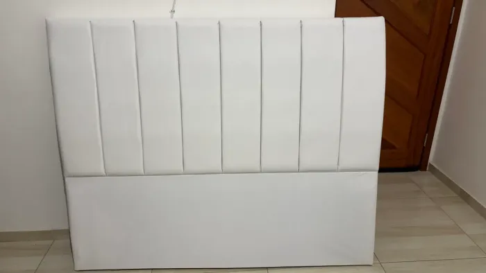Cabeceira de Cama de Casal Branca 
