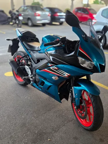 Yamaha R3 2022