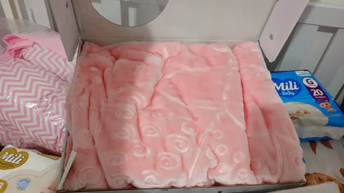 Vendo coisas de bebê tudo novo