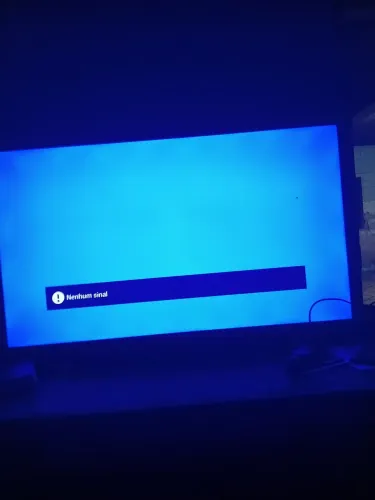 Tv aoc otimo estado 500rs é smart tudo funcionando perfeitamente