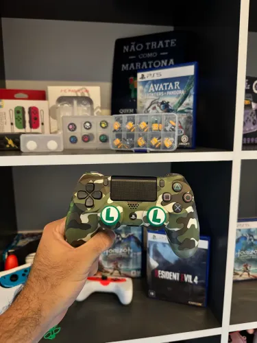 Controle PS4 original semi-novo