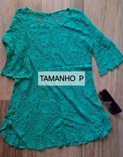 Várias peças de roupas cada peça 7,00