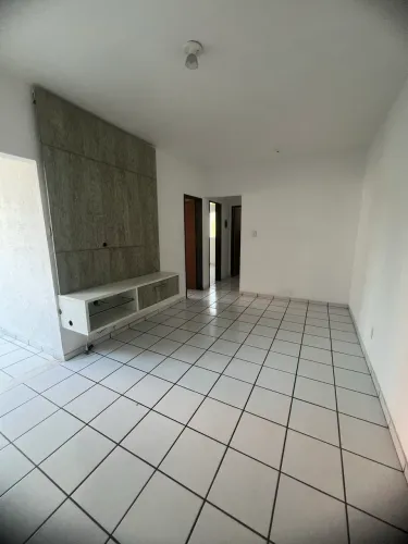 ALUGO VALÊNCIA NA AVENIDA ARIRIZAL COM PROJETADOS