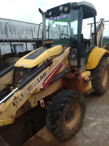Retroescavadeira New Holland B95B 4x4 