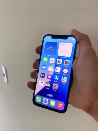 Iphone 12 em perfeito estado