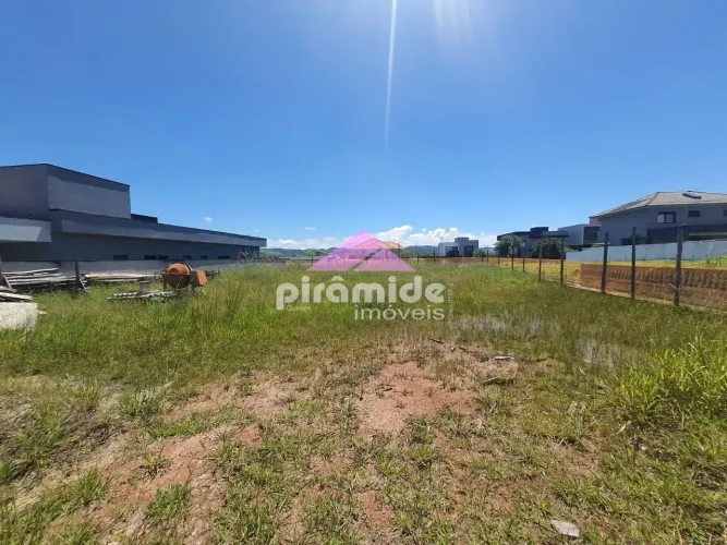 Terreno no Urbanova no Condomínio Colinas do Paratehy Norte em São José dos Campos
