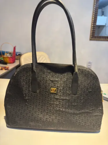Bolsa tote Victor Hugo em monograma preto.